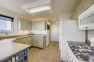 5805 E 124th Way, Brighton, CO 80602 - Photo 10