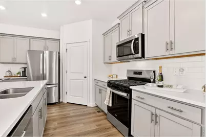 826 Elias Tarn Dr, Severance, CO 80550 - Photo 12