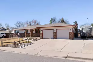 1064 Tupelo Dr, Loveland, CO 80538 - Photo 2