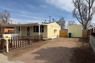 404 16th Ave Ct, Greeley, CO 80631 - Photo 2