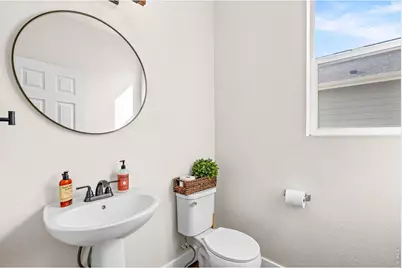 5259 Odessa Lake St, Timnath, CO 80547 - Photo 10