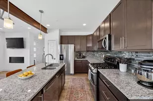 19518 E Sunset Cir, Aurora, CO 80015 - Photo 10