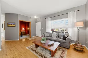 539 Abbey Dr, Longmont, CO 80504 - Photo 6