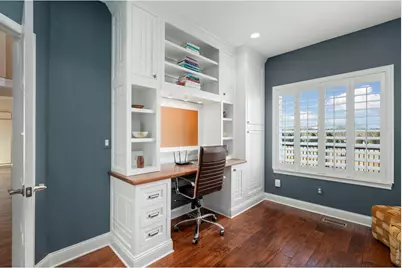 5804 Huntington Hills Dr, Fort Collins, CO 80525 - Photo 16