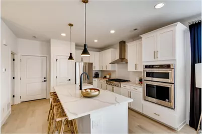 2841 Bear Springs Cir, Longmont, CO 80503 - Photo 4