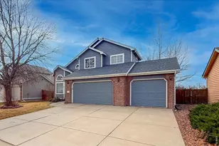 2215 Sweetwater Creek Dr, Fort Collins, CO 80528 - Photo 2