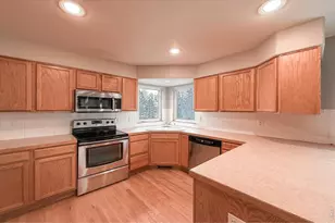 2215 Sweetwater Creek Dr, Fort Collins, CO 80528 - Photo 16