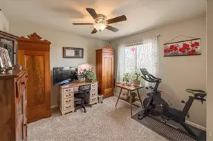 10450 Lower Ridge Rd, Longmont, CO 80504 - Photo 16