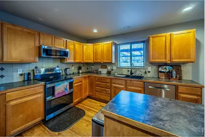 421 Wrybill Ct, Loveland, CO 80537 - Photo 10