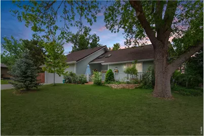 8200 S Locust Way, Centennial, CO 80112 - Photo 1