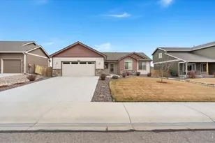 7006 Sage Meadows Dr, Wellington, CO 80549 - Photo 2