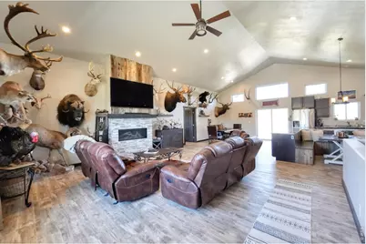186 Garnet Valley Ct, Loveland, CO 80537 - Photo 6