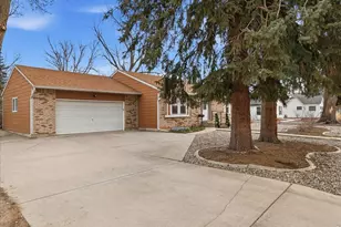 1243 E 3rd St, Loveland, CO 80537 - Photo 42