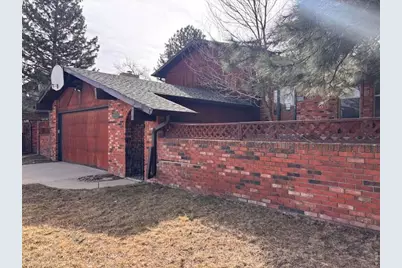 3331 Lakeview Cir, Longmont, CO 80503 - Photo 2