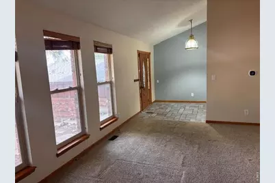 3331 Lakeview Cir, Longmont, CO 80503 - Photo 6