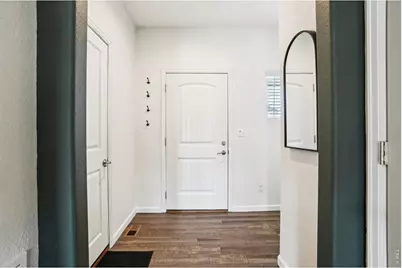 896 S Prairie Dr, Milliken, CO 80543 - Photo 4