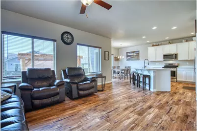 1866 Egnar St, Loveland, CO 80538 - Photo 2
