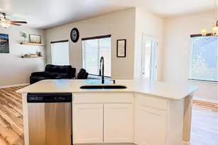 1866 Egnar St, Loveland, CO 80538 - Photo 8