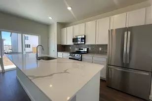 811 Ayrshire Rd, Johnstown, CO 80534 - Photo 2