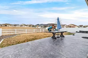 623 Vermilion Peak Dr, Windsor, CO 80550 - Photo 28