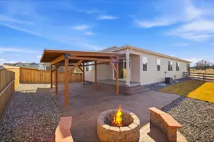 438 Overbrook Ln, Longmont, CO 80504 - Photo 2