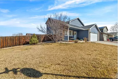 363 W Juneberry St, Milliken, CO 80543 - Photo 2