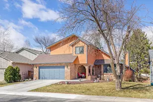 1636 Waterford Ln, Fort Collins, CO 80525 - Photo 2