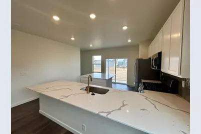 230 Buckboard Dr, Hudson, CO 80642 - Photo 2