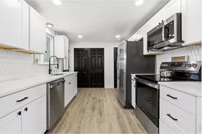 1239 Sunset St, Longmont, CO 80501 - Photo 10