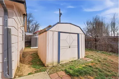 8 Elizabeth Ct, Longmont, CO 80501 - Photo 26