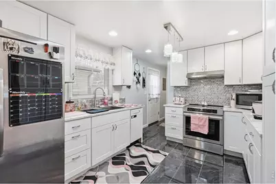 8 Elizabeth Ct, Longmont, CO 80501 - Photo 12