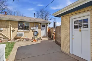 943 S Jamaica St, Aurora, CO 80012 - Photo 32