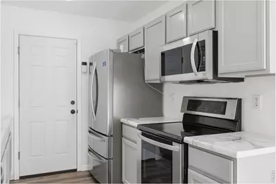 10657 Forester Pl, Longmont, CO 80504 - Photo 16