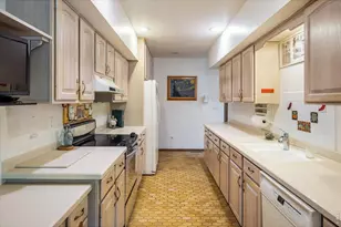 4936 Clubhouse Cir, Boulder, CO 80301 - Photo 8