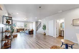 1083 Mountain Dr, Longmont, CO 80503 - Photo 12