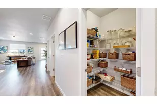 1083 Mountain Dr, Longmont, CO 80503 - Photo 16