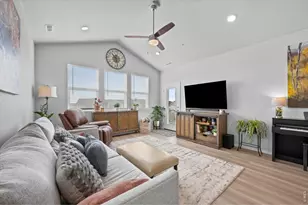 1821 Bounty Dr, Windsor, CO 80550 - Photo 6