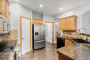 1050 Fairfield Ave, Windsor, CO 80550 - Photo 10