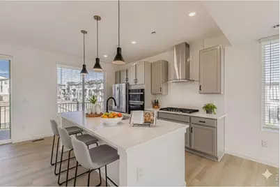 16598 Peak St, Broomfield, CO 80023 - Photo 2