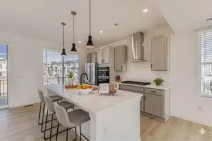 16598 Peak St, Broomfield, CO 80023 - Photo 2