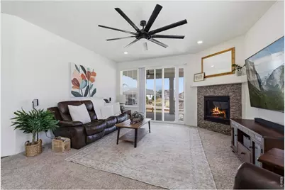 2374 Spotswood St, Longmont, CO 80504 - Photo 22