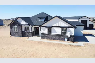 16505 Fairbanks Ct N, Platteville, CO 80651 - Photo 2