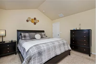 1851 Trevor Cir, Longmont, CO 80501 - Photo 18