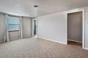 525 Cleveland St, Sterling, CO 80751 - Photo 8