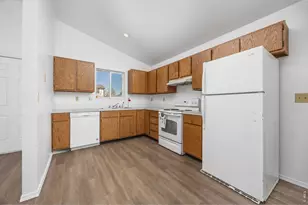 2301 Alpine Ave, Greeley, CO 80631 - Photo 8