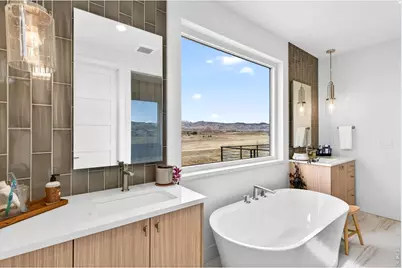 5613 Four Leaf Dr, Longmont, CO 80503 - Photo 16