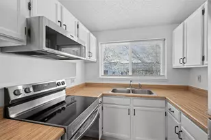 1232 Emery St, Longmont, CO 80501 - Photo 4