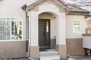 3804 Florentine Cir, Longmont, CO 80503 - Photo 2