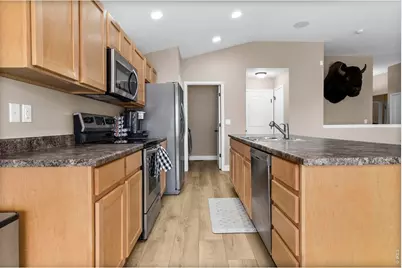 1008 Axis Dr, Severance, CO 80550 - Photo 6