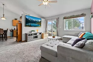 1098 Lavender Ave, Loveland, CO 80537 - Photo 8